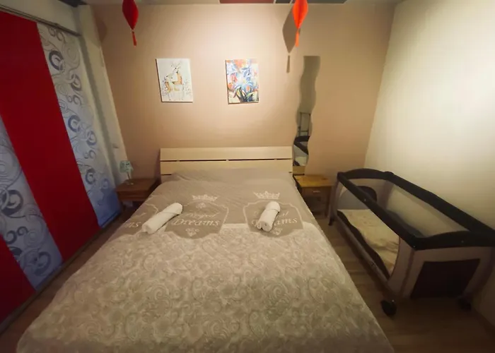 Flat For Up To 4 People In Dresden-Striesen