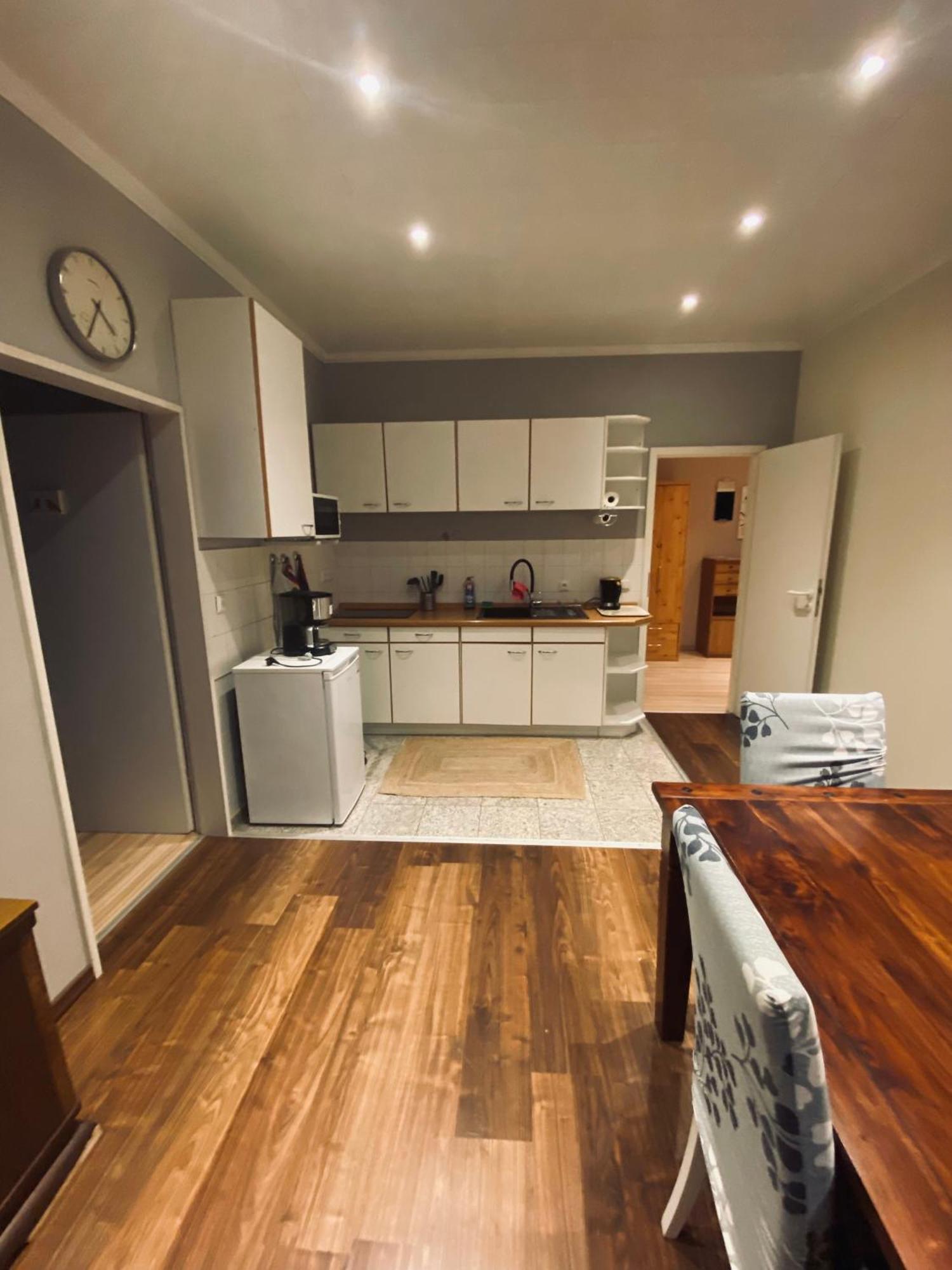Flat For Up To 4 People In Dresden-striesen Apartment Dresden