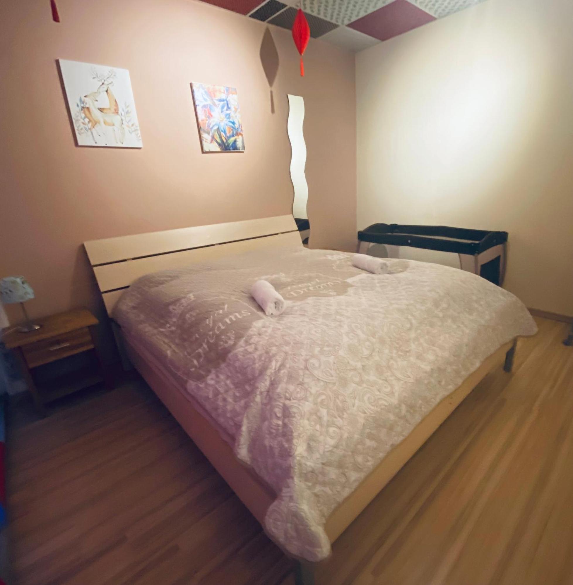 Flat For Up To 4 People In Dresden-striesen Lejlighed *