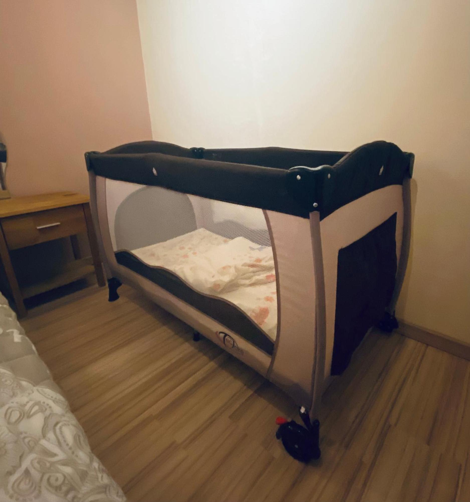 Apartment Flat For Up To 4 People In Dresden-striesen Dresden