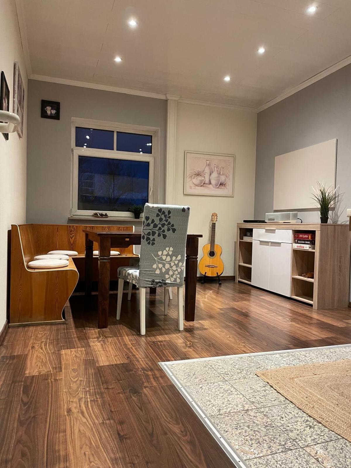 Appartement Flat For Up To 4 People In Dresden-striesen *